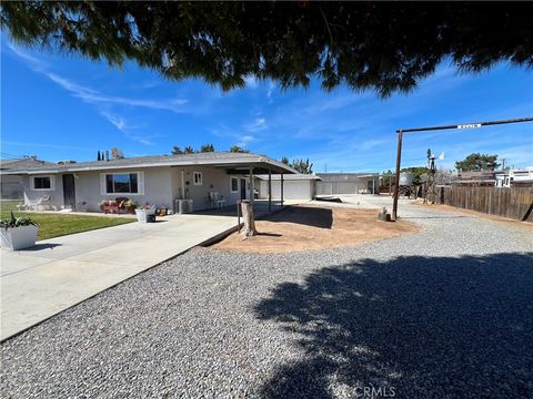 Photo of 7150 Redwood Avenue, Hesperia, CA 92345 (MLS # HD26039936)