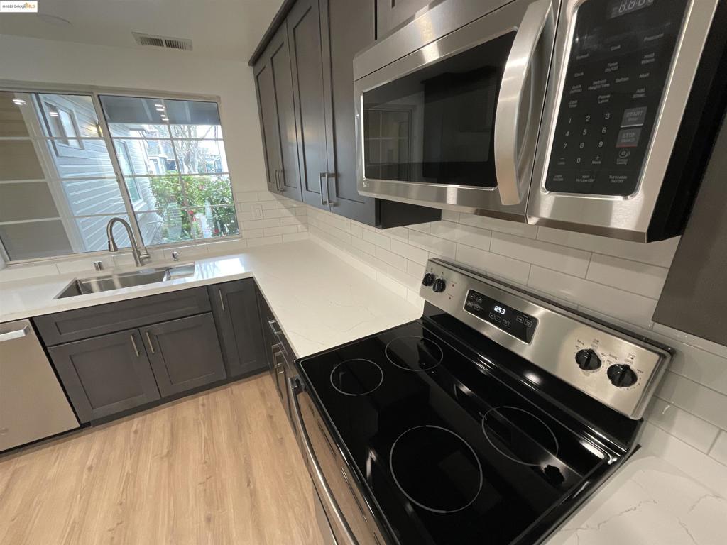 MARINAPARK - Residential Lease