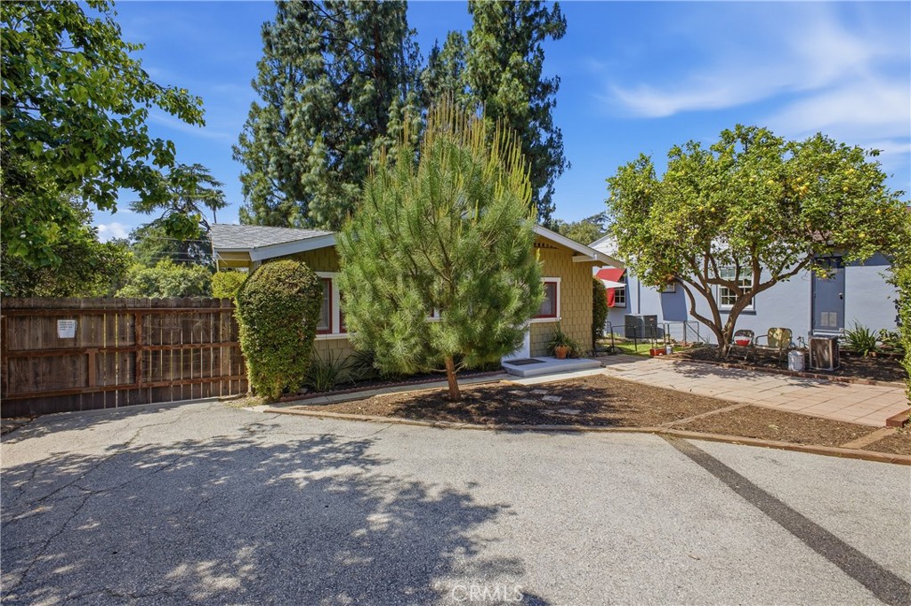 547 E Woodbury Road