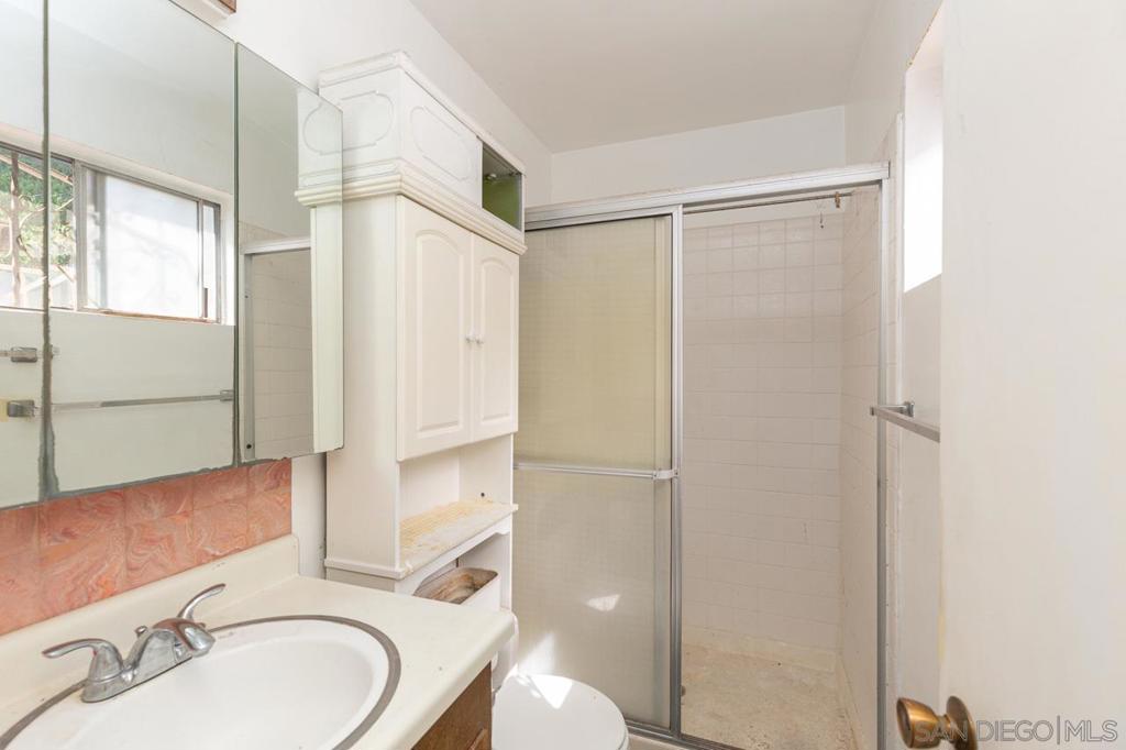 Linda Vista - Residential