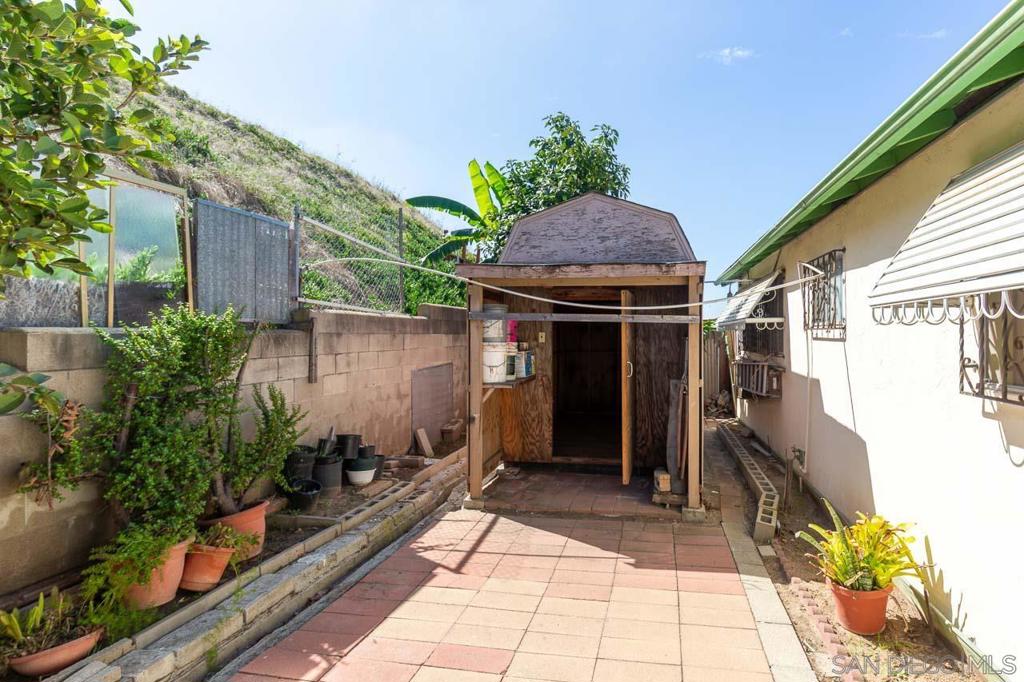 Linda Vista - Residential