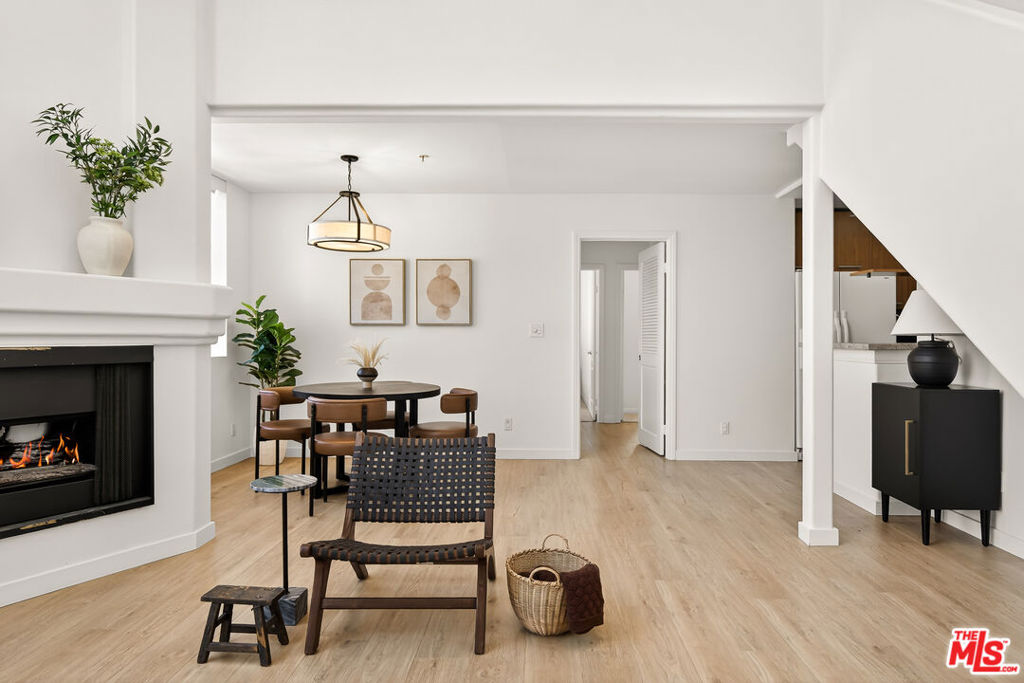 7101 La Tijera Boulevard H201