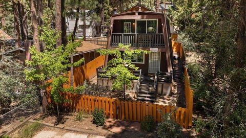 Photo of 42958 Encino Road, Big Bear, CA 92315 (MLS # 219133803PS)