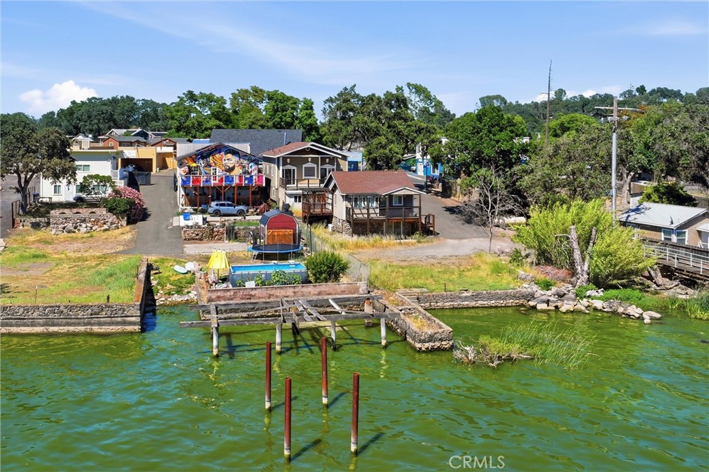 14465 Lakeshore