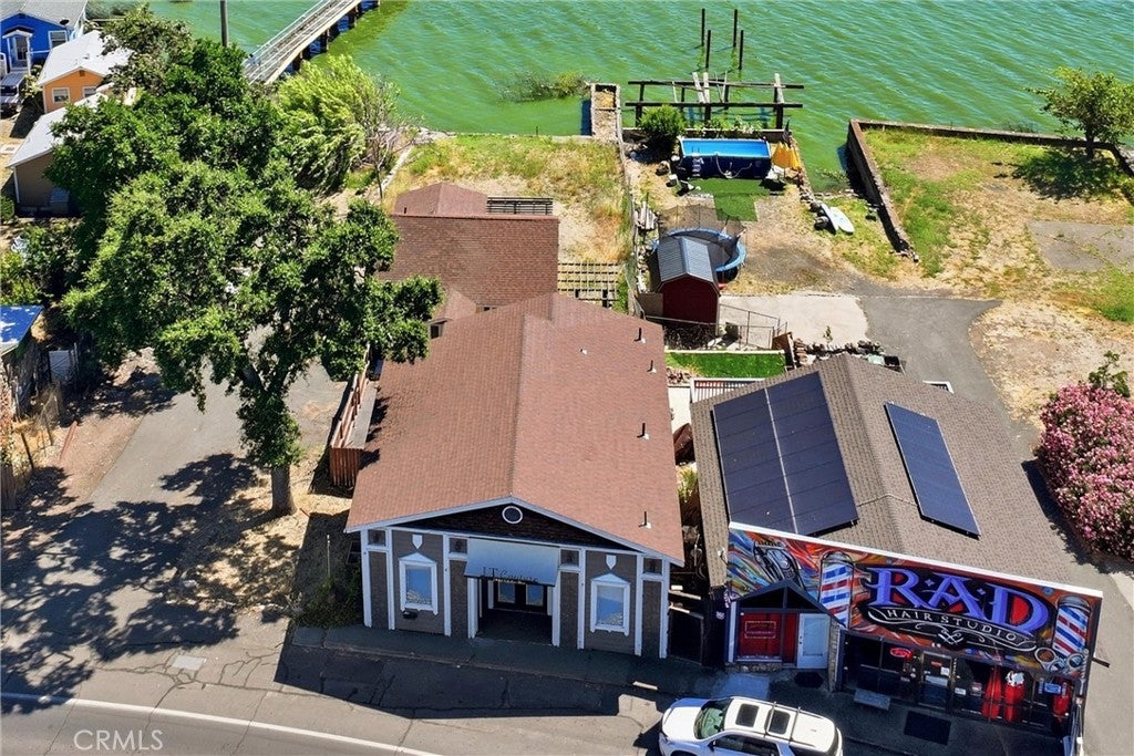 14465 Lakeshore Dr, Clearlake, CA 95422