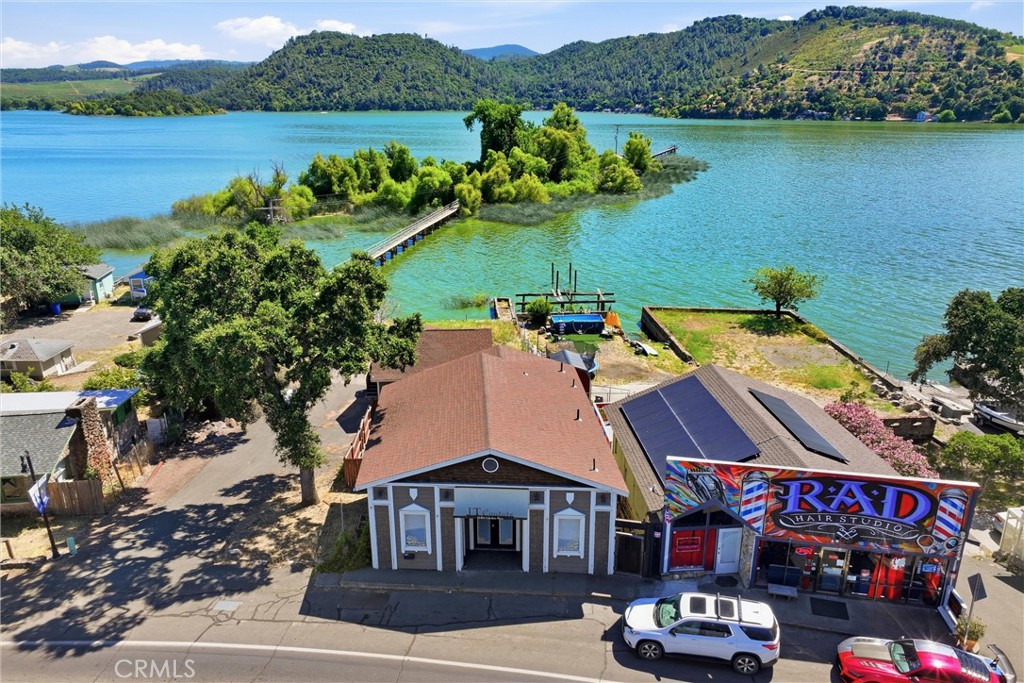 14465 Lakeshore