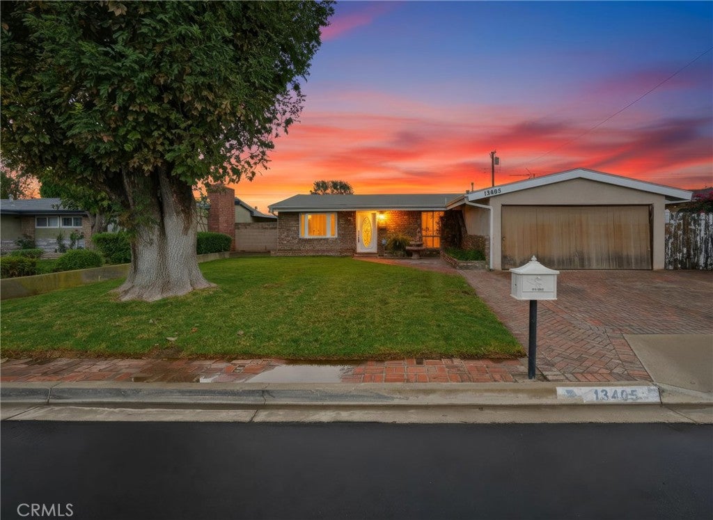 Photo of 13405 Babcock DR, Corona, CA 92879 (MLS # PW26229343)