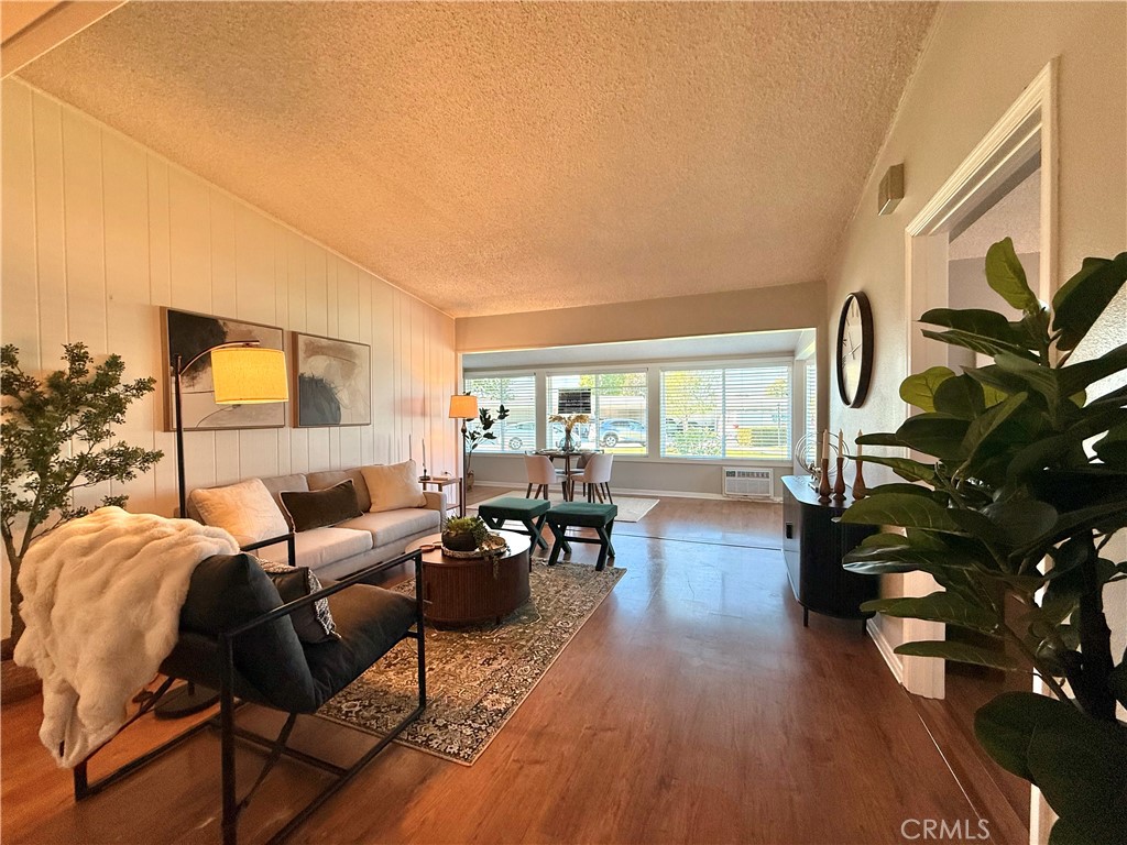 14001 Thunderbird Drive 4L
