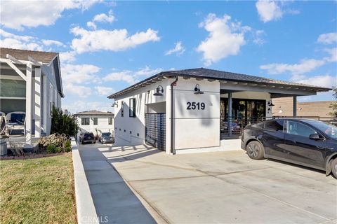 Photo of 2519 Curtis Avenue #C, Redondo Beach, CA 90278 (MLS # SR26030172)