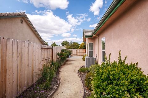 Tiny photo for 1411 Crown Way, Paso Robles, CA 93446 (MLS # NS26094491)