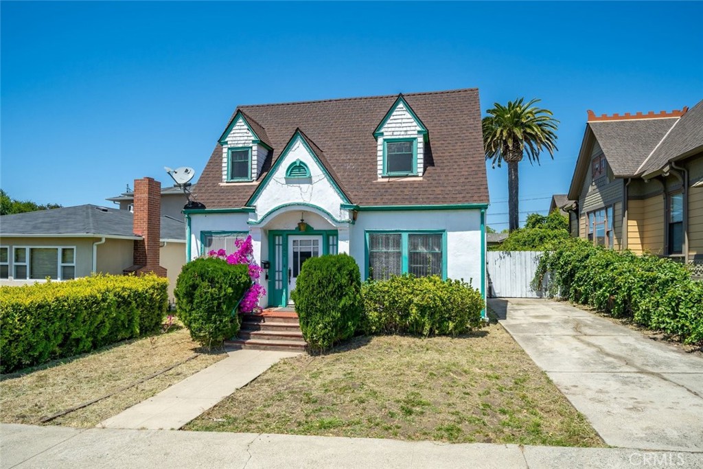1262 Mill Street
