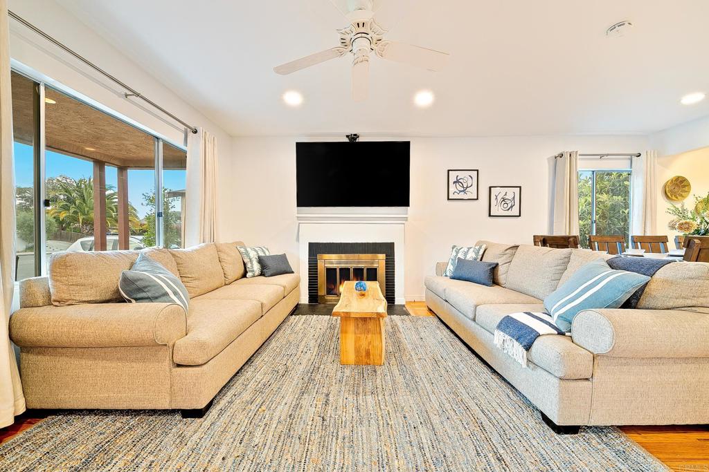 965 Rosecrans Street