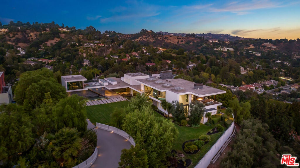 Photo of 3000 Benedict Canyon Drive, Beverly Hills, CA 90210 (MLS # 26864637)