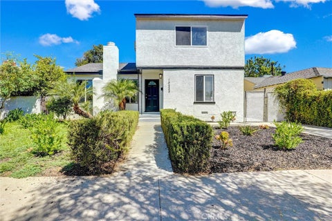 Photo of 19549 Schoolcraft ST, Reseda, CA 91335 (MLS # SR26181903)