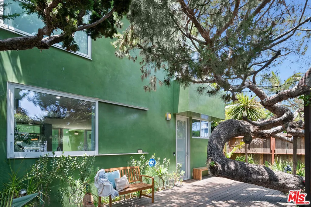 Venice, California 90291, United States, 2 Bedrooms Bedrooms, ,3 BathroomsBathrooms,Residential,Active,152369
