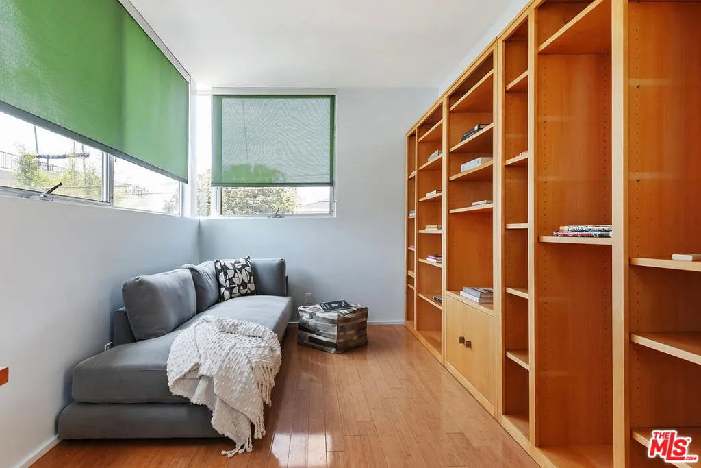 Venice, California 90291, United States, 2 Bedrooms Bedrooms, ,3 BathroomsBathrooms,Residential,Active,152369