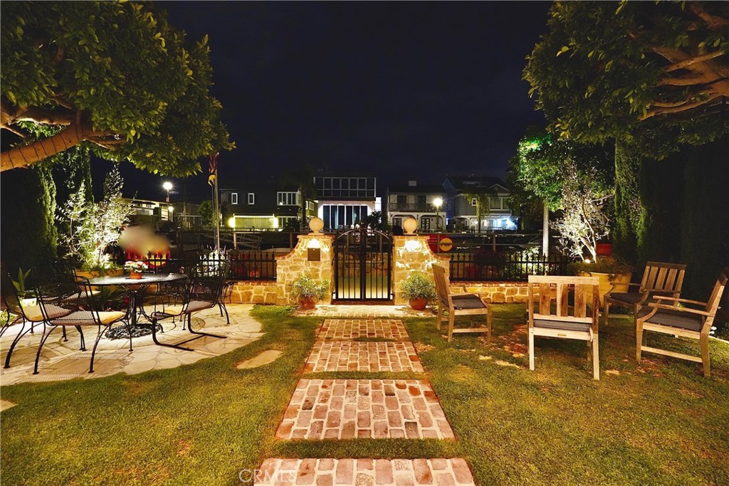 Naples (NA) - Residential Lease