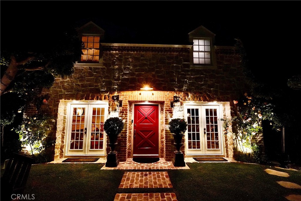 Naples (NA) - Residential Lease