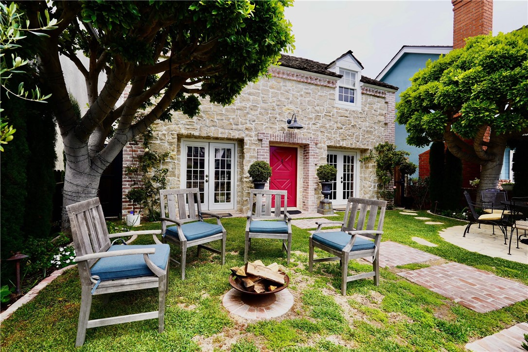 Naples (NA) - Residential Lease