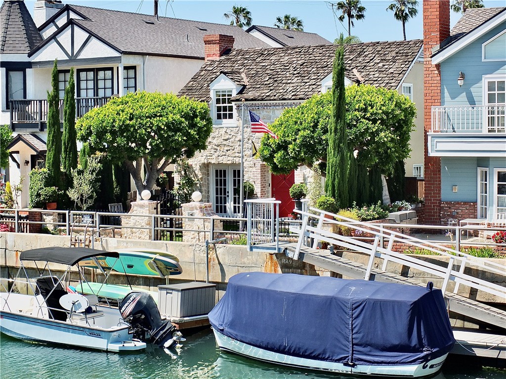 Naples (NA) - Residential Lease