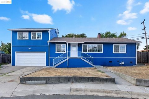 Photo of 7 La Paz St St, Vallejo, CA 94591 (MLS # 41113141) Photo of 7 La Paz St St, Vallejo, CA 94591 (MLS # 41113141)