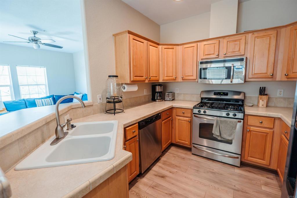 330 Palm Canyon Drive 22