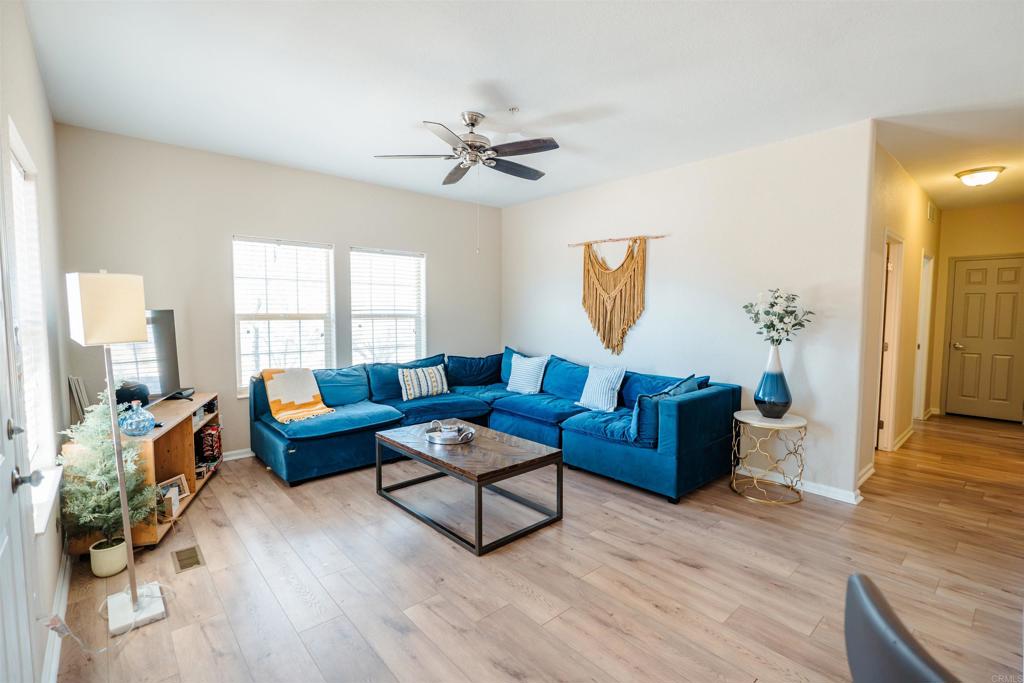 330 Palm Canyon Drive 22