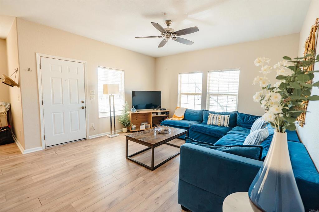 330 Palm Canyon Drive 22