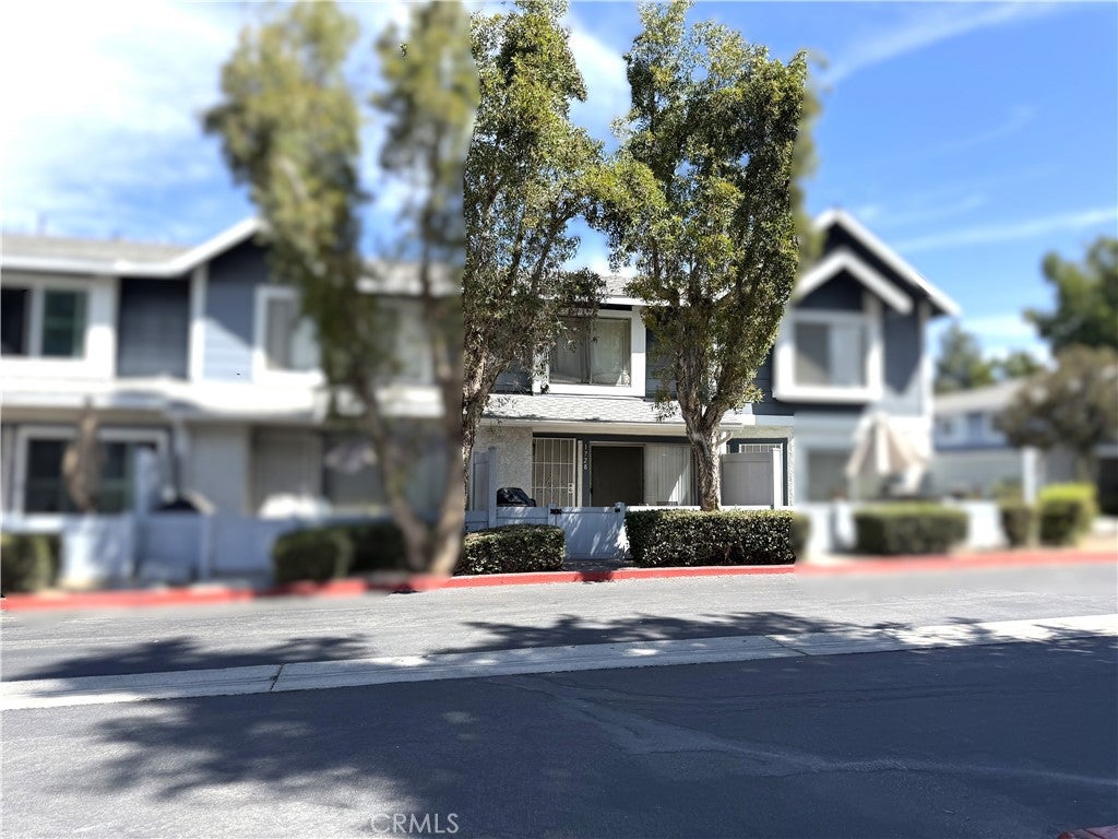 1728 Caffrey LN