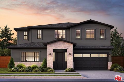 4019 Dixie Canyon Avenue Sherman Oaks CA 91423