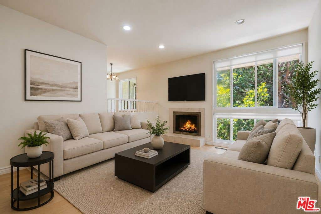 Photo of 17241 Palisades Circle, Pacific Palisades, CA 90272 (MLS # 26867811)