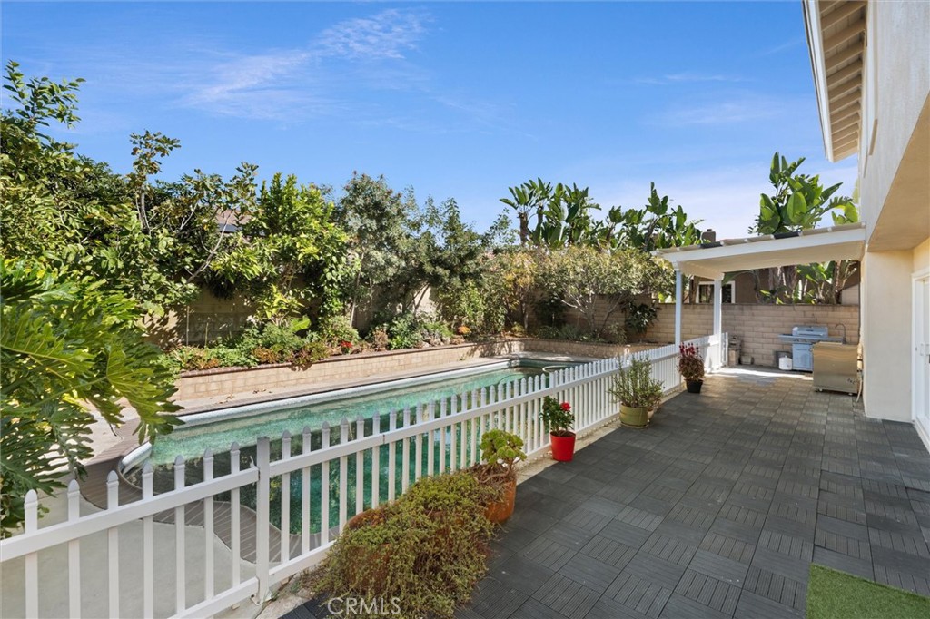 El Camino Glen (CH) - Residential