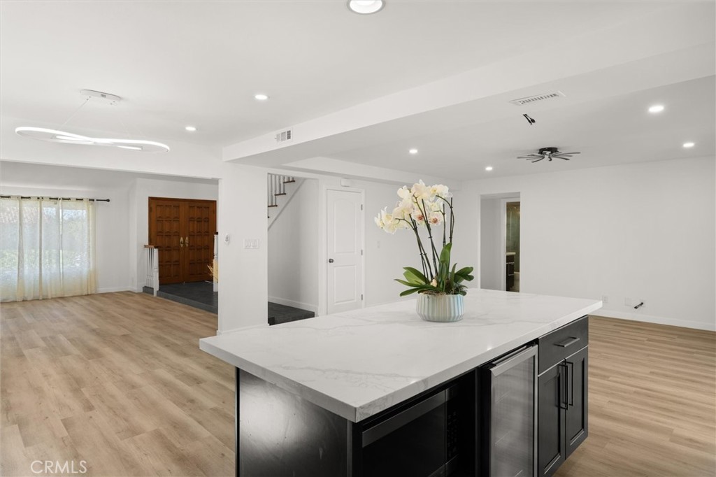 El Camino Glen (CH) - Residential