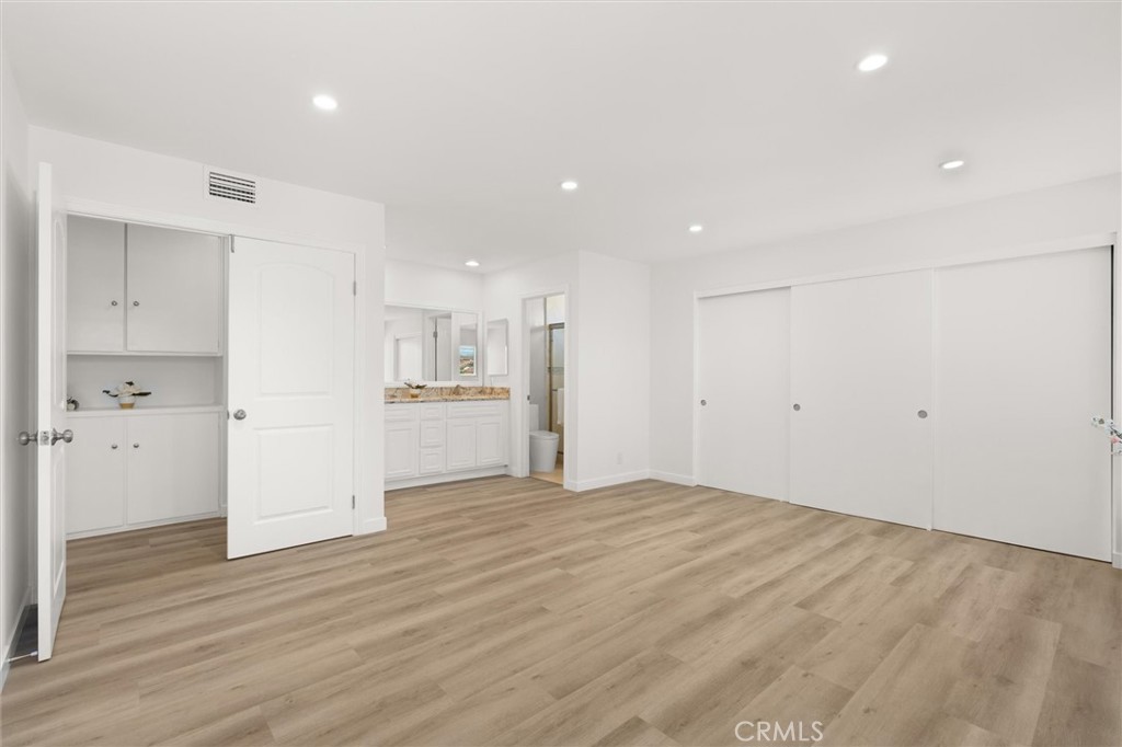 El Camino Glen (CH) - Residential