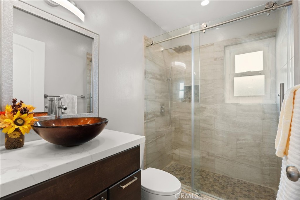 El Camino Glen (CH) - Residential