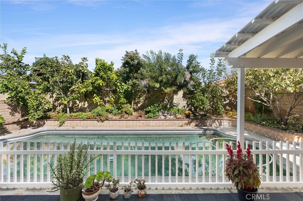 El Camino Glen (CH) - Residential