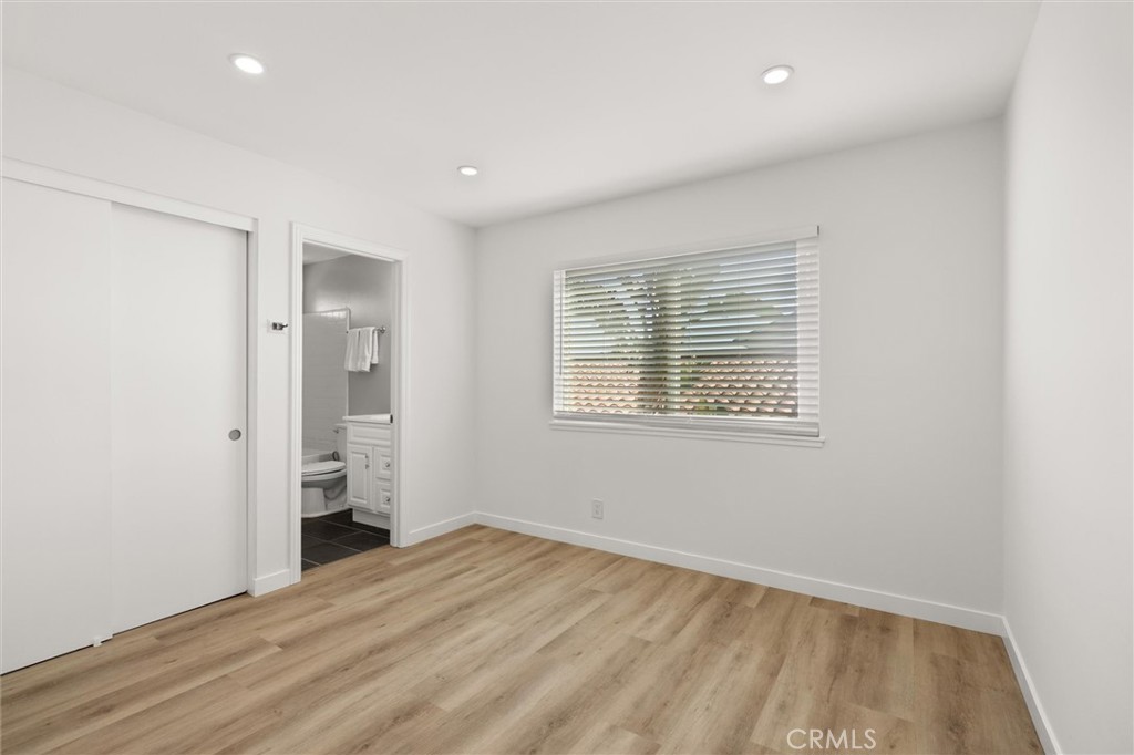 El Camino Glen (CH) - Residential