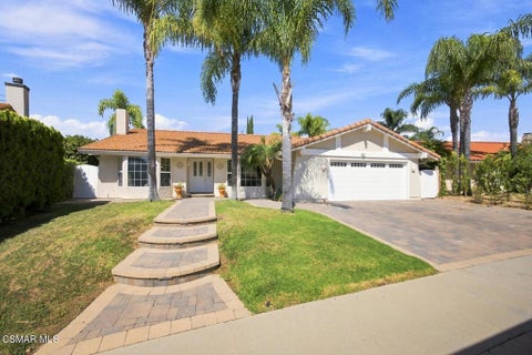 Photo of 273 Locust Avenue, Oak Park, CA 91377 (MLS # 226004894)