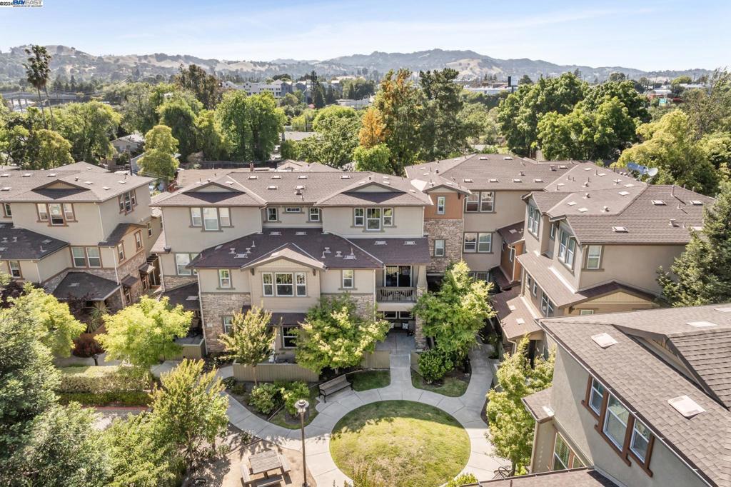 WALDEN PARK - Residential