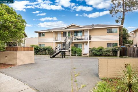 Photo of 2548 Camara Cir Cir, Concord, CA 94520 (MLS # 41129842)