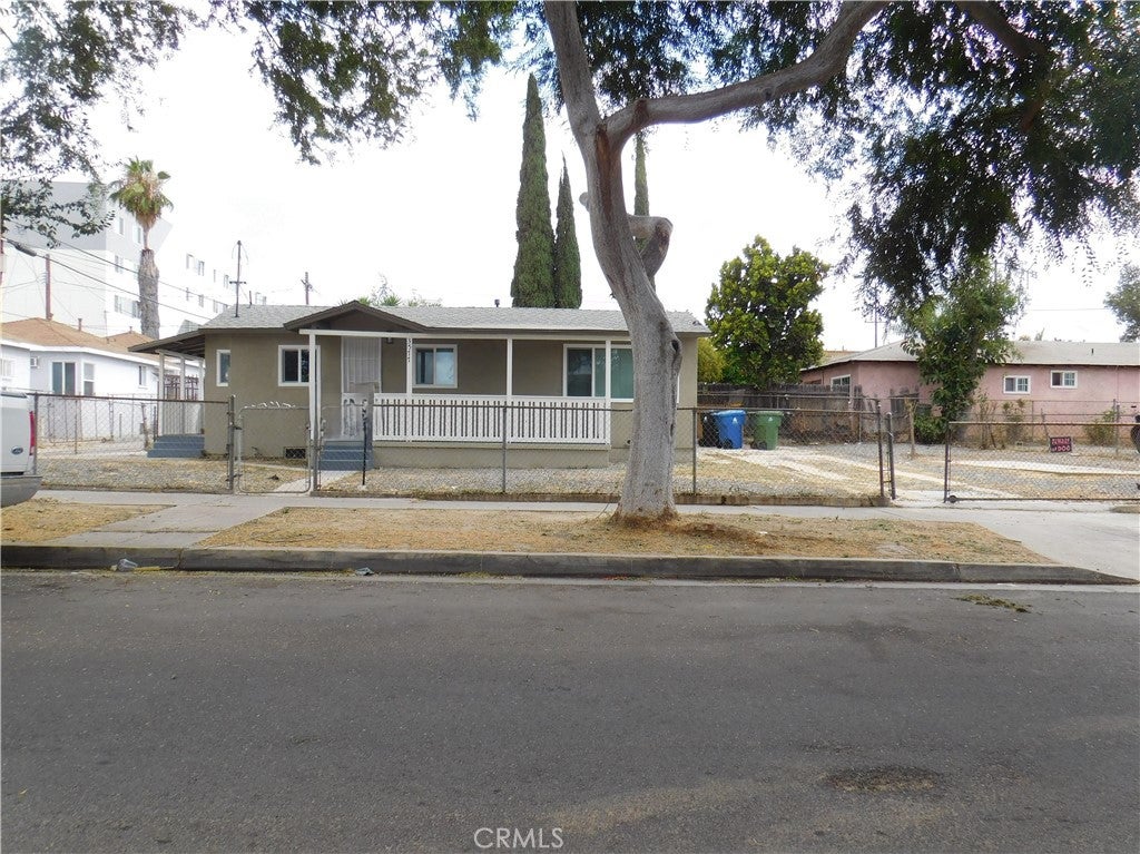 3577 Siskiyou
