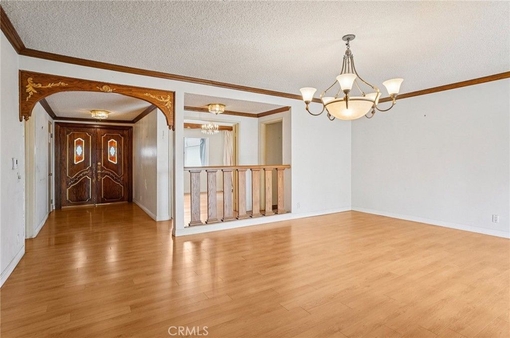 Photo of 17420 Flanders St, Granada Hills, CA 91344 (MLS # SR25232273)
