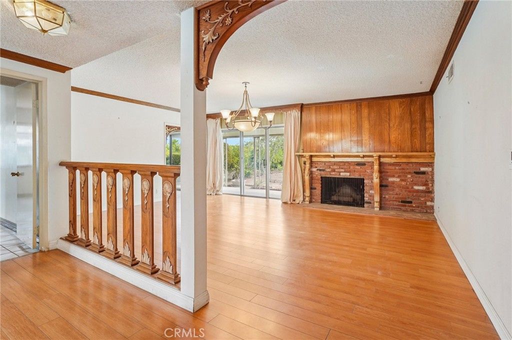 Photo of 17420 Flanders St, Granada Hills, CA 91344 (MLS # SR25232273)