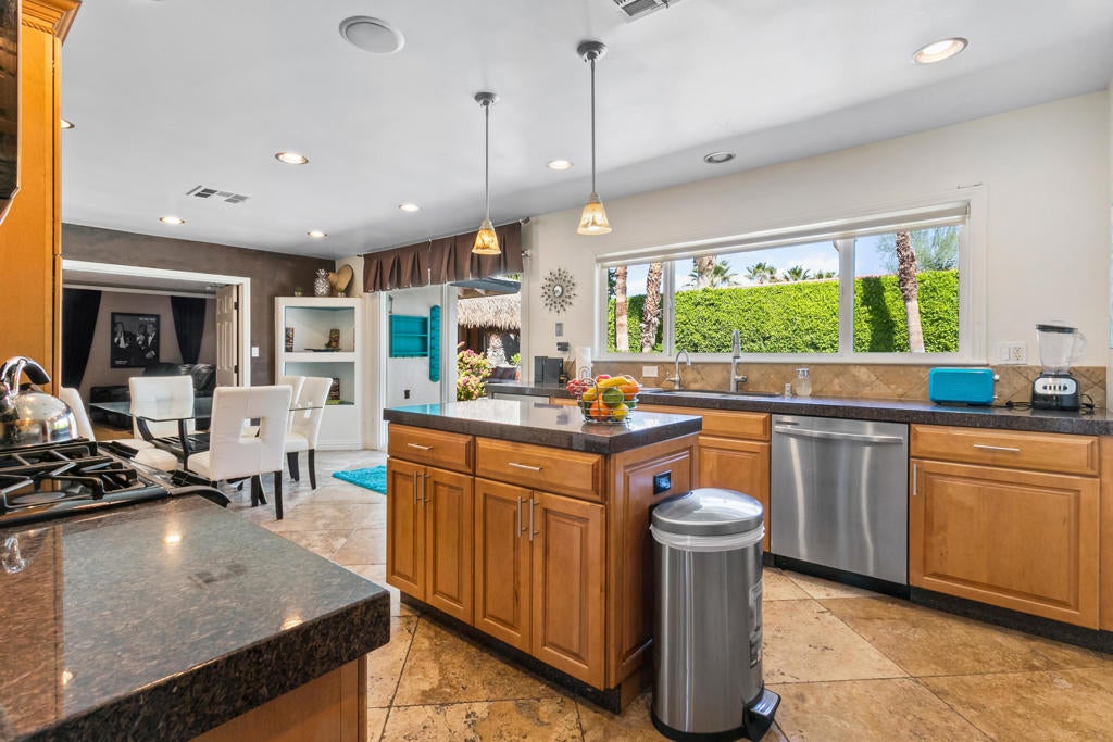 502 E Molino Road