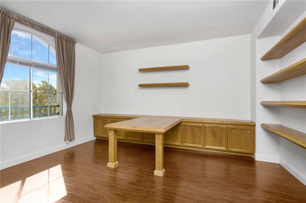 Vintage (VIN) - Residential Lease