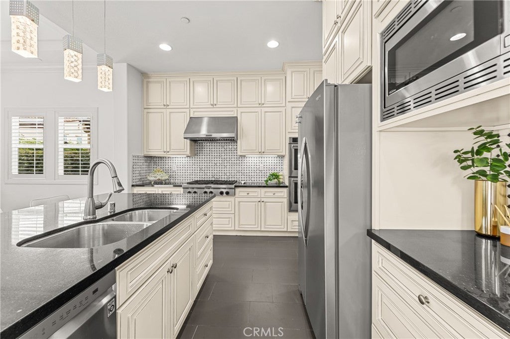 16 Dahlia, Lake Forest CA 92630 - Photo 25