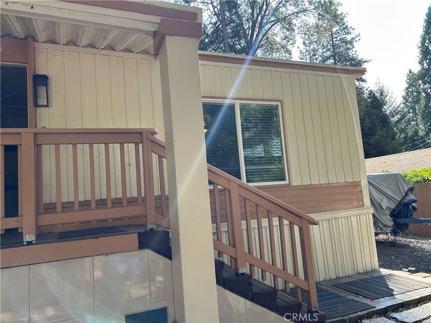 clean and remodeled mobile home on a level lot. everything has been upgraded and looks good. garage. 2 large wooden utility sheds.



financing for this unit is a possibility with 25% down.