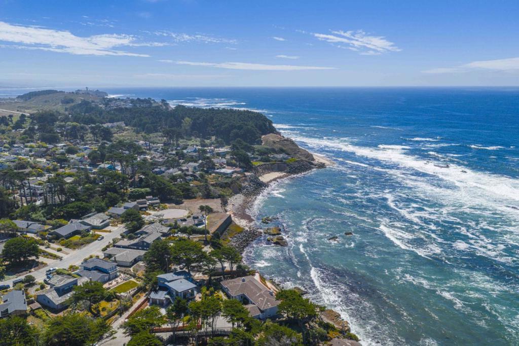 155 Reef Point Road