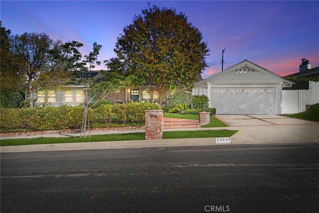 Photo of 23843 Crosson Drive, Woodland Hills, CA 91367 (MLS # SR25265114)
