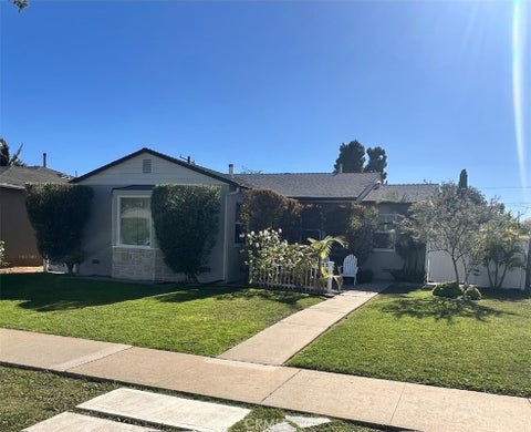 Photo of 11113 Haas AVE, Los Angeles, CA 90047 (MLS # SB26225321)